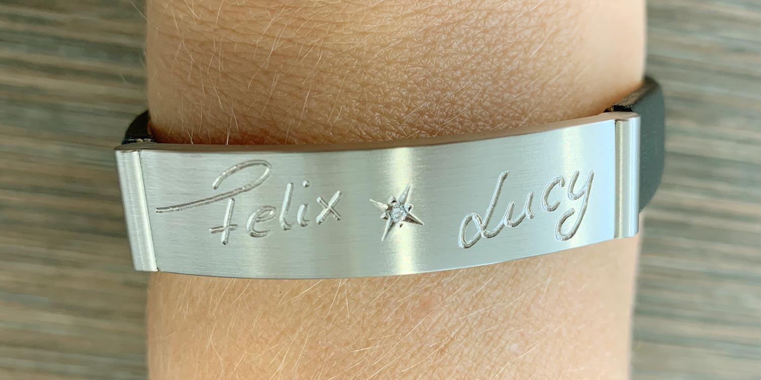 Individualisiertes Armband, Geschenk für die Mutter