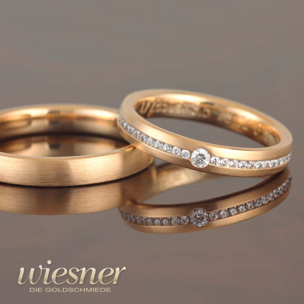 Filigree wedding rings in strong yellow gold with diamonds 28506 Gerstner