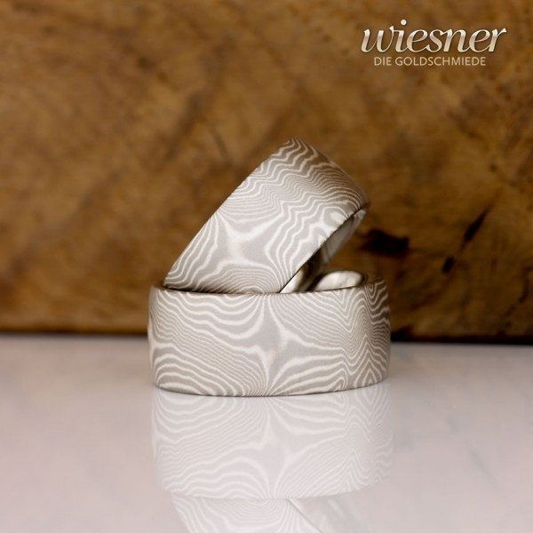 Mokume Gane Trauringe Faro mit Gelbgold, Palladium, Silber und Diamant